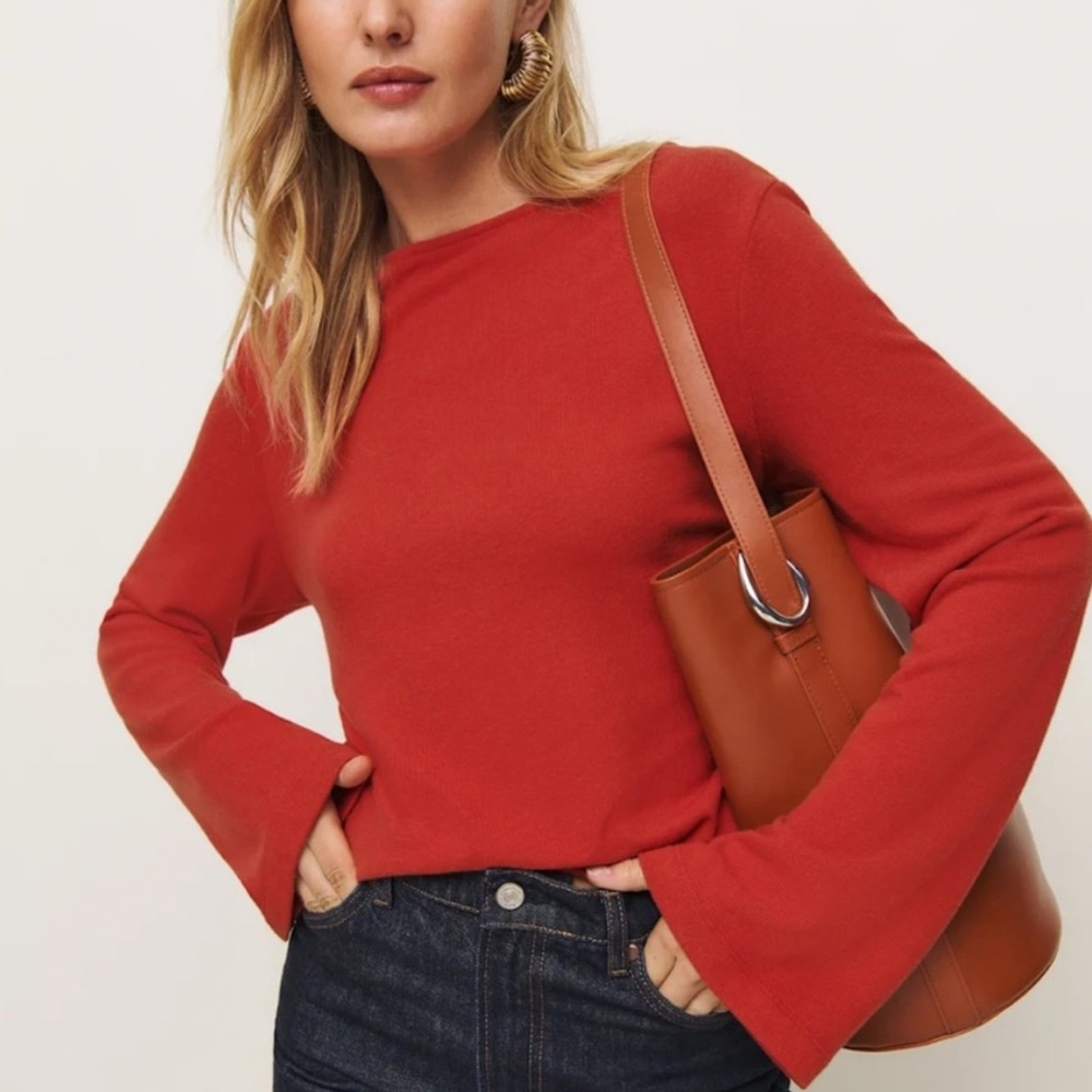 REFORMATION OFF WHITE KNIT TOP - NWT